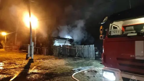Двое детей пострадали в пожаре в Рыбинском районе Красноярского края