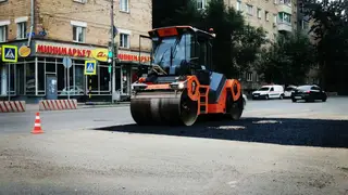 В Красноярске заасфальтировали перекрёсток Бограда – Декабристов