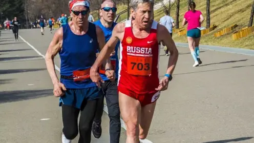 Красноярские пенсионеры завоевали 2 медали на первенстве России по бегу среди ветеранов