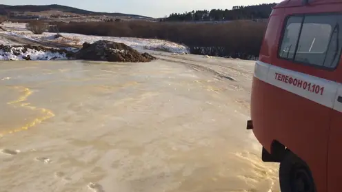 Забайкалье попросило прислать гидрологов для борьбы с зимними паводками