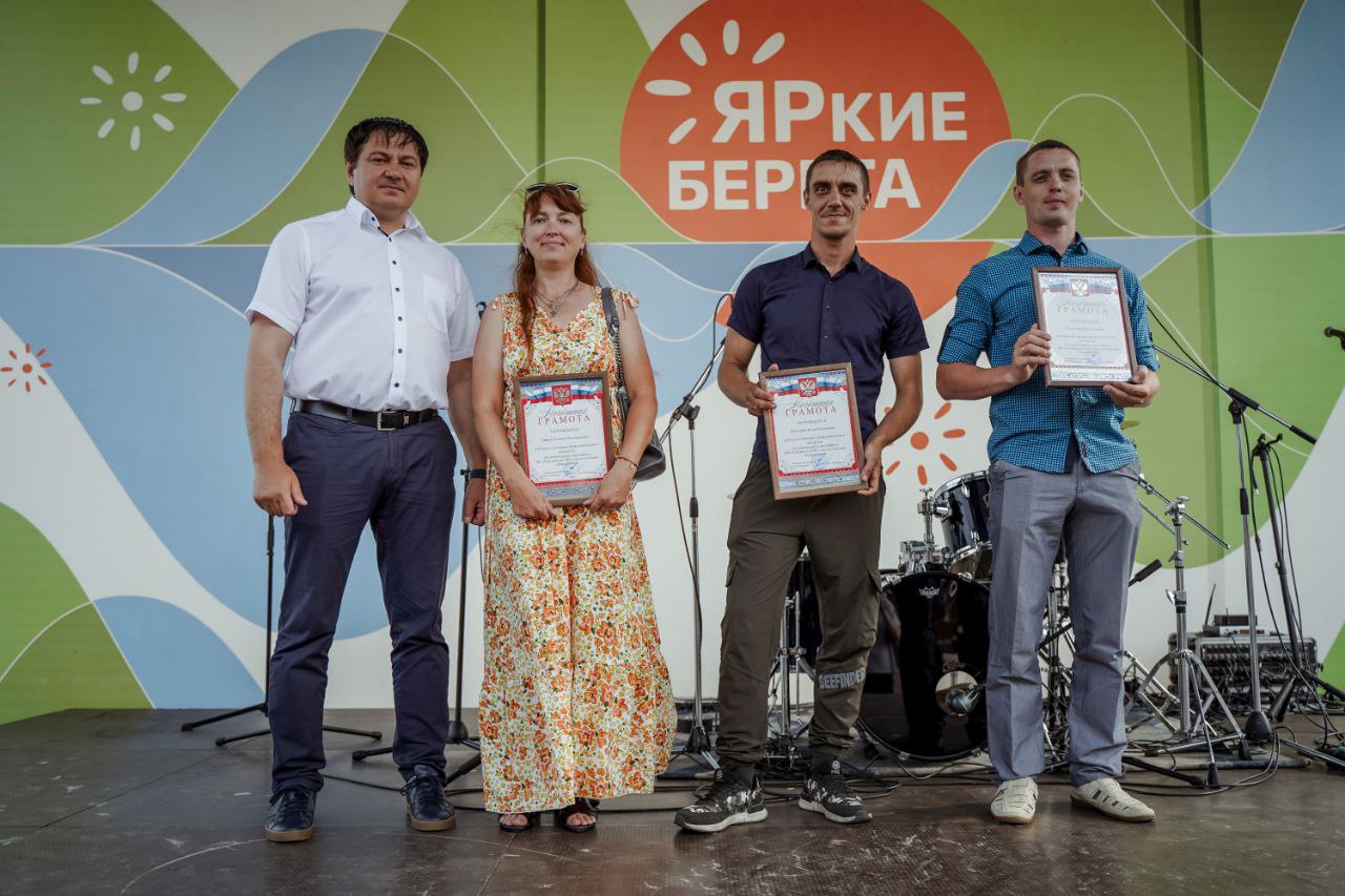 Тройка победителей конкурса мастерства водителей троллейбусов